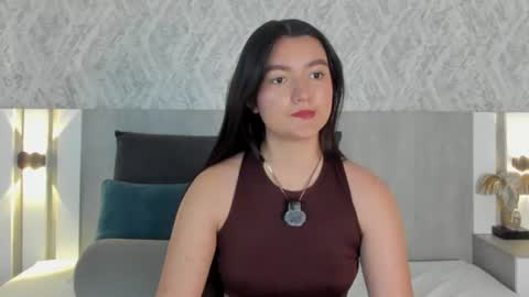 Vaalentina Lux online show from June 15, 4:43 pm