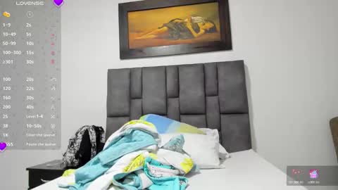 Vahiolet smith online show from April 16, 3:17 am