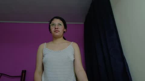 Vainilla online show from June 2, 12:45 am