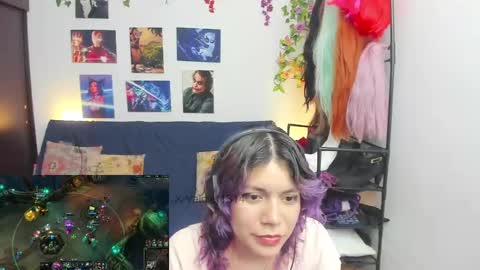 Vaiolet1314 online show from April 18, 3:19 am