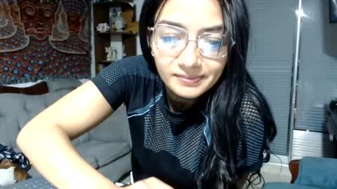 freya online show from August 5, 2:30 am
