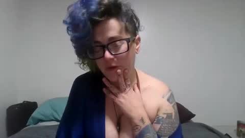 valarieak online show from September 30, 6:57 am