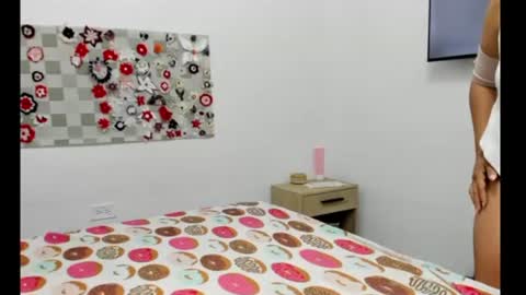 valen_col online show from June 26, 3:01 am