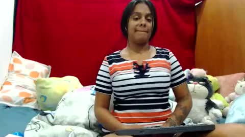 valen_oficial online show from November 7, 11:18 pm