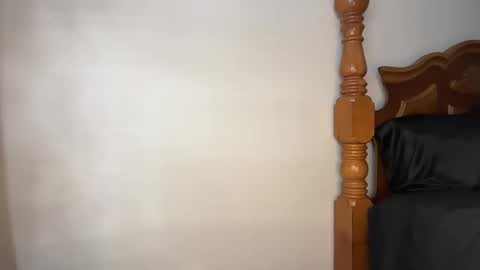 Valencia Ember online show from April 29, 2:22 pm