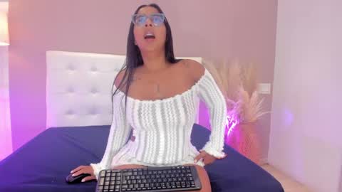 valenferrerns online show from April 20, 9:29 pm