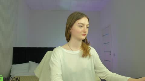 Nora online show from May 4, 11:28 am
