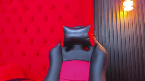 Valentina online show from October 20, 8:25 pm