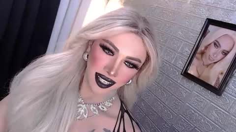 Amanda online show from November 12, 4:37 am