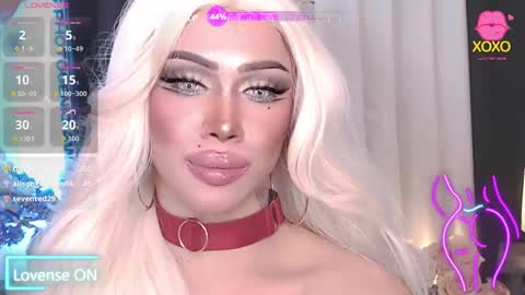 Amanda online show from March 18, 9:15 am