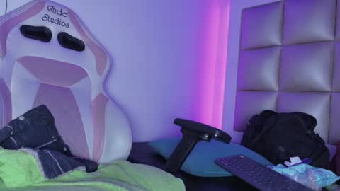 valentina_js_ online show from June 19, 5:02 am