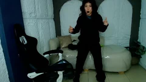 Valentina online show from April 17, 2:58 am