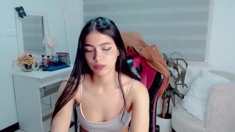 Valentina  online show from March 4, 4:20 am