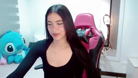 Snapshot of valentinasweet_ chatting on October 8, 12:51 am Valentina online show from October 8, 12:51 am