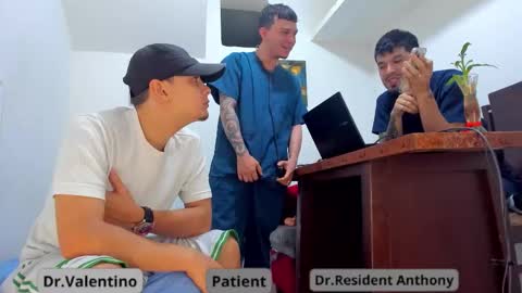 Nick online show from February 11, 4:22 pm