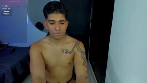 Snapshot of valentino_santos chatting on September 29, 7:02 pm valentino santos online show from September 29, 7:02 pm