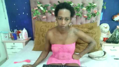 La valerie26 online show from December 5, 11:30 am