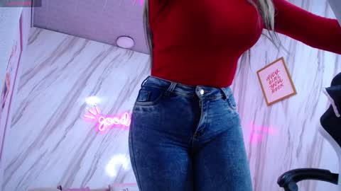 valerie_b online show from February 8, 6:22 am