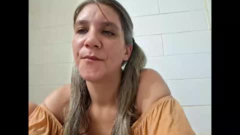 ValerieRayne online show from November 22, 7:18 am