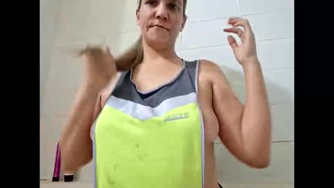 ValerieRayne online show from February 22, 5:33 am