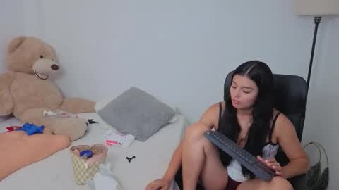 Juli C online show from September 11, 12:45 am