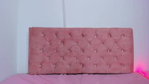 valery_adams13 online show from April 11, 10:52 am