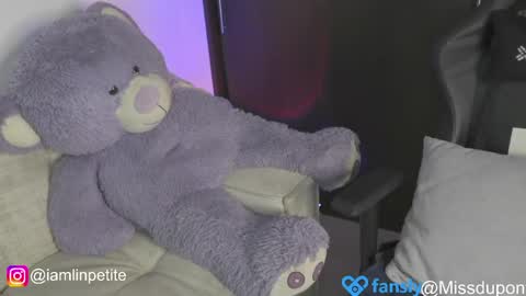  Valery Lin Dupont online show from April 27, 3:15 am