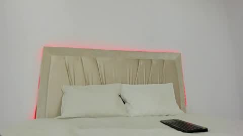 valery_moom online show from May 6, 4:02 pm