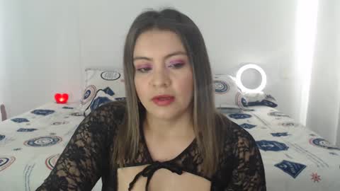 Snapshot of valerymiller90 chatting on October 7, 7:21 pm Valery Miller online show from October 7, 7:21 pm
