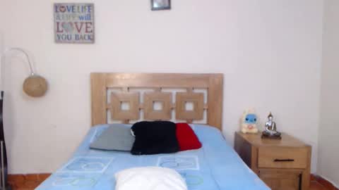 Snapshot of valesantodomingo chatting on September 10, 9:05 pm Sofia online show from September 10, 9:05 pm