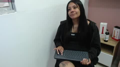 valevicious online show from May 22, 1:40 pm