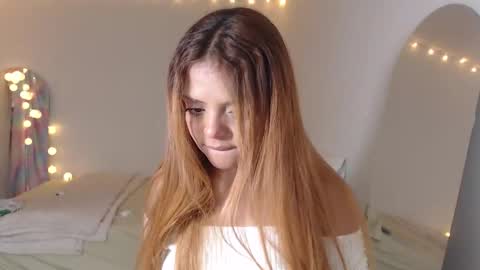 VALIENTE  online show from December 22, 2:07 am