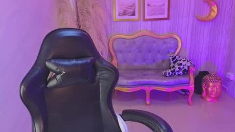 Valkiria  online show from February 11, 1:26 pm