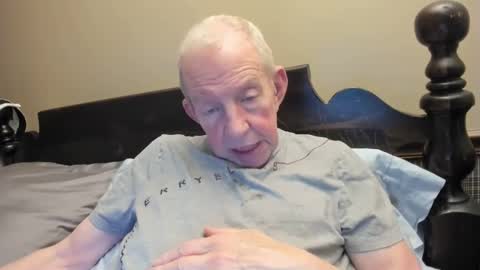 Snapshot of valleylaker chatting on September 30, 12:48 pm valleylaker online show from September 30, 12:48 pm