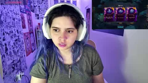 Snapshot of vallolet1_ chatting on October 16, 2:00 am Im Violet online show from October 16, 2:00 am