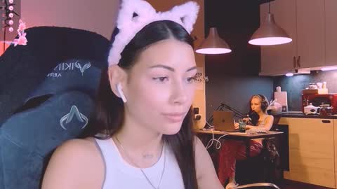 Little Devil online show from October 28, 6:31 pm