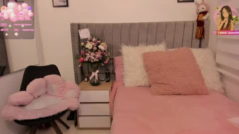 vanesa_moon_ online show from April 11, 12:04 am