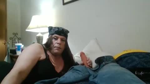 greeneyebandit online show from March 7, 8:03 am