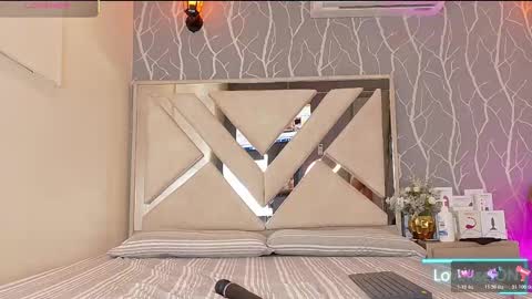    online show from October 30, 12:28 pm