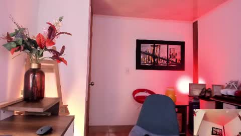 vanessa_sterling online show from June 18, 5:29 pm