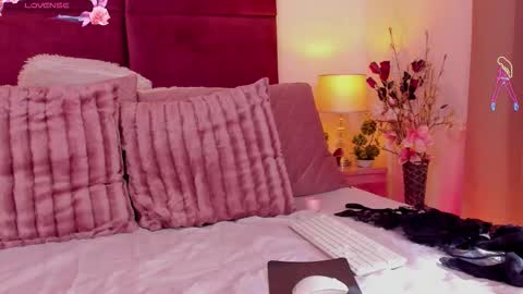 Vanessa Diamond online show from March 21, 8:19 am