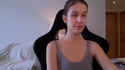 vanessa online show from January 4, 1:31 am