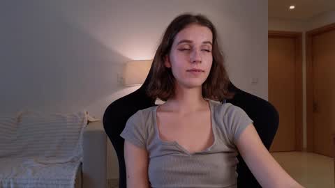 vanessa online show from December 22, 8:05 am