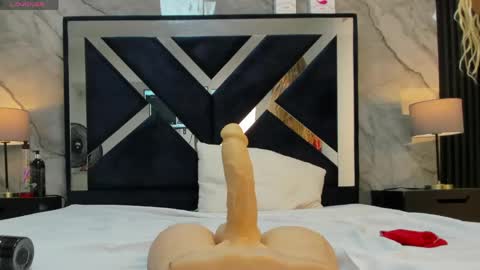 Vanessa Hard online show from April 15, 4:38 am