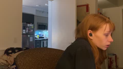 Snapshot of vanessapark chatting on December 18, 2:28 pm Vanessa  online show from December 18, 2:28 pm