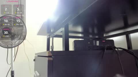 vanessascott_ online show from January 19, 5:17 am