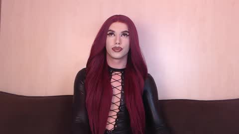 Snapshot of vanessaviperr chatting on February 11, 9:35 pm Vanessa online show from February 11, 9:35 pm