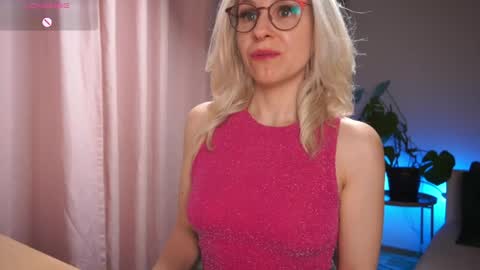 Vanessa online show from April 5, 5:54 pm