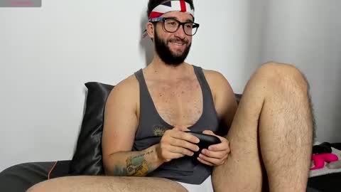 Van online show from March 3, 5:20 pm