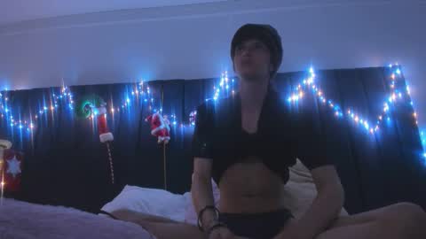 vannellope_96 online show from December 17, 10:16 pm